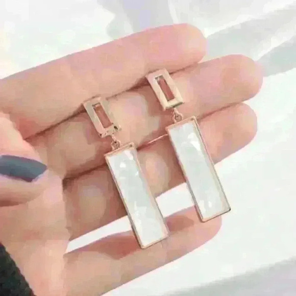 Gold Geometric Mother-of-Pearl Drop Earrings - Picture 3 of 3